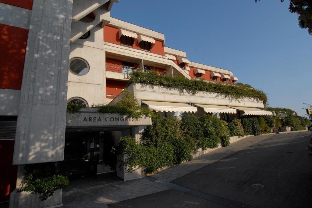 Hotel Pergola เลนญาโก ภายนอก รูปภาพ